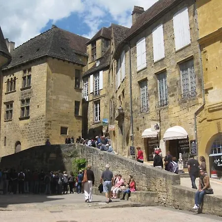 Gite En Pierre Independant Avec Acces Piscine Hébergement de vacances *